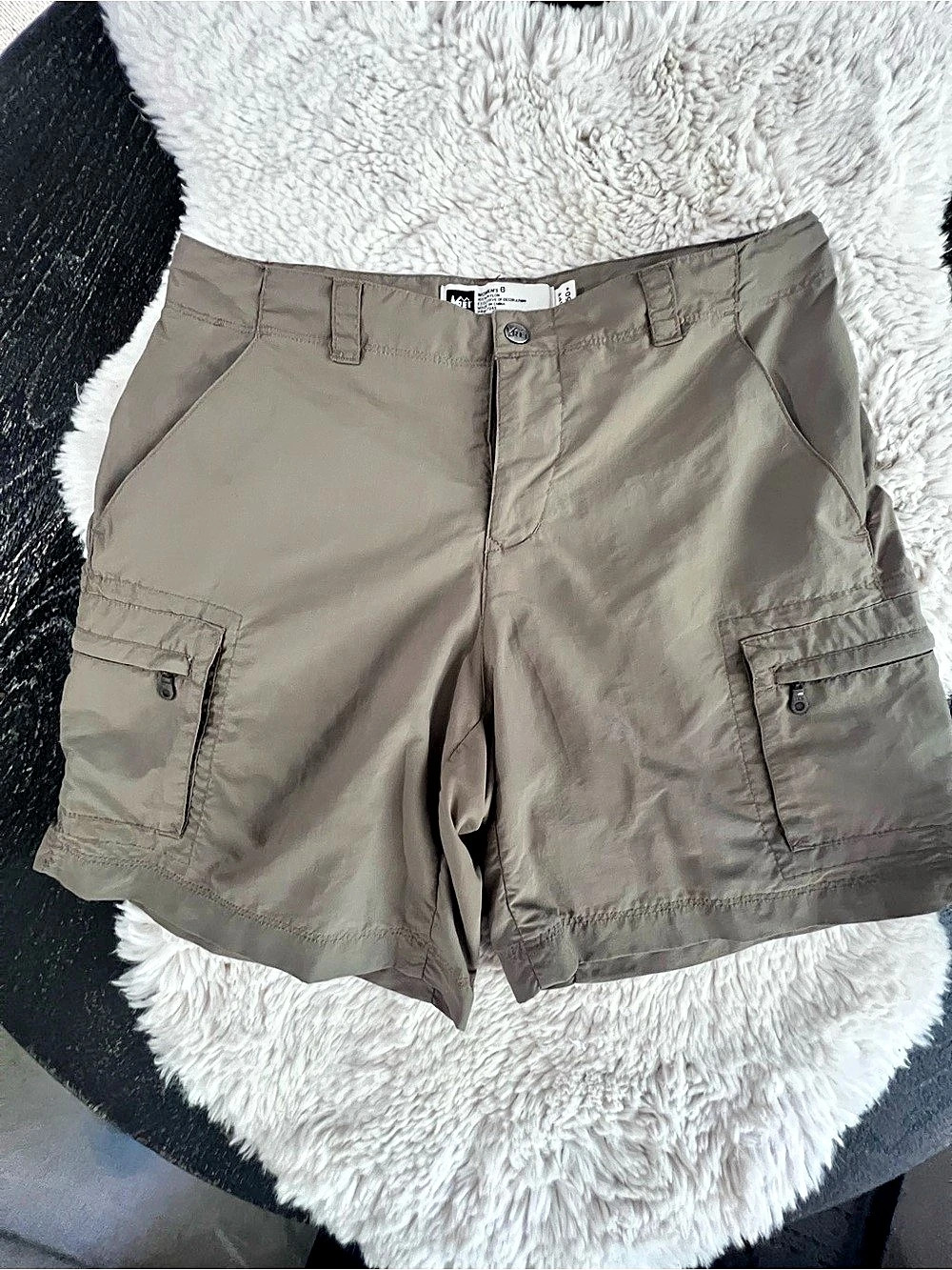 REI Cargo Shorts in Brown Waist 6